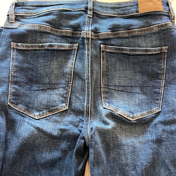 AE Stretch Super High-Waisted Flare Jean:
Size: 8 Regular - Picture 4 of 7